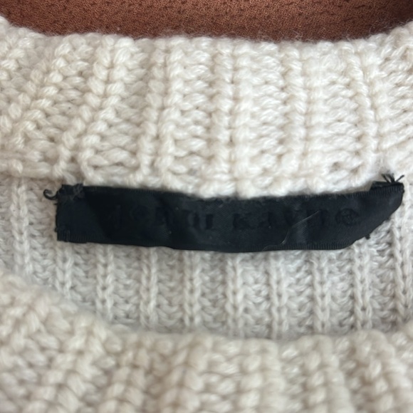 Jenni Kayne Cashmere Sweater
Size Medium - Picture 3 of 6